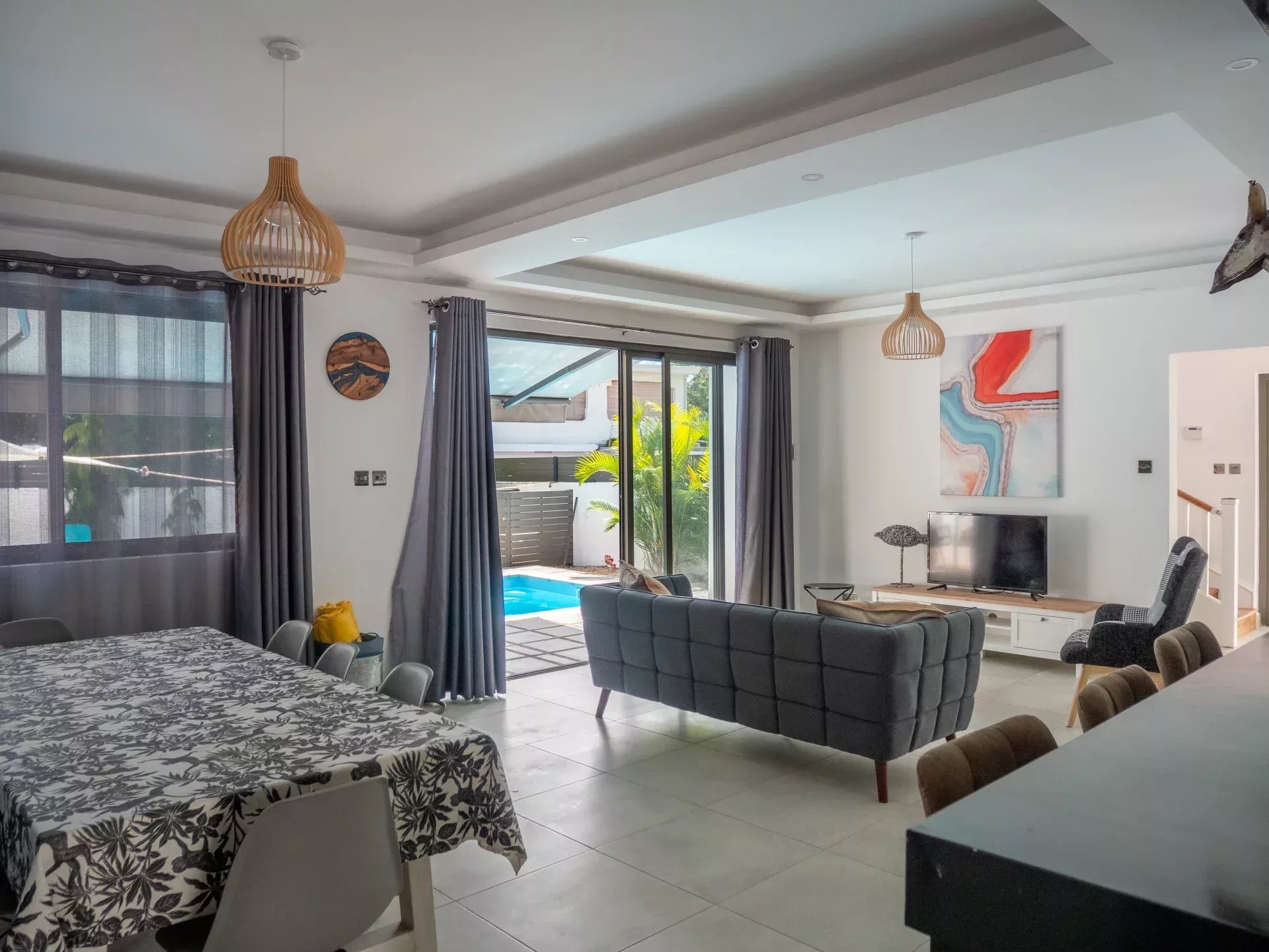 TAMARIN – Villa moderne de 4 chambres avec piscine