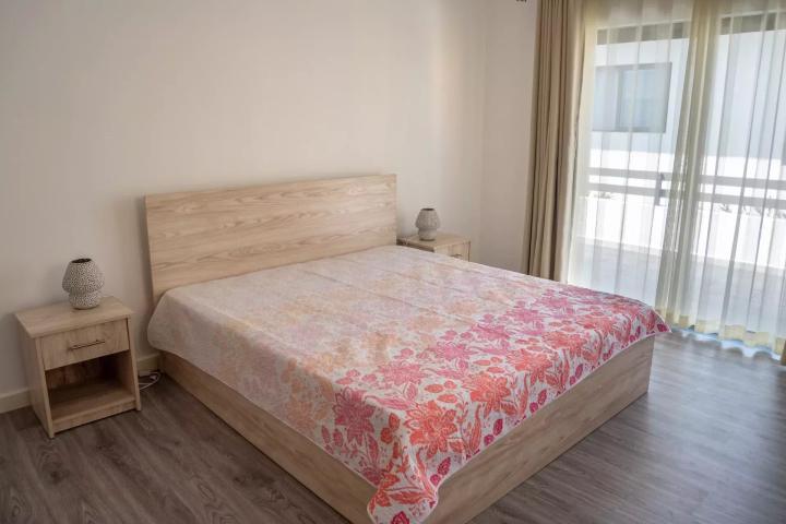 TAMARIN - modern 4-bedroom villa with pool