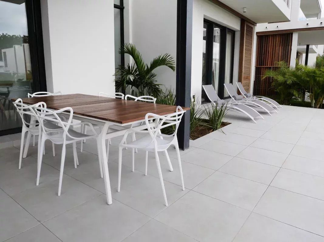 TAMARIN – Modern 3-bedroom villa with pool for long-term rental