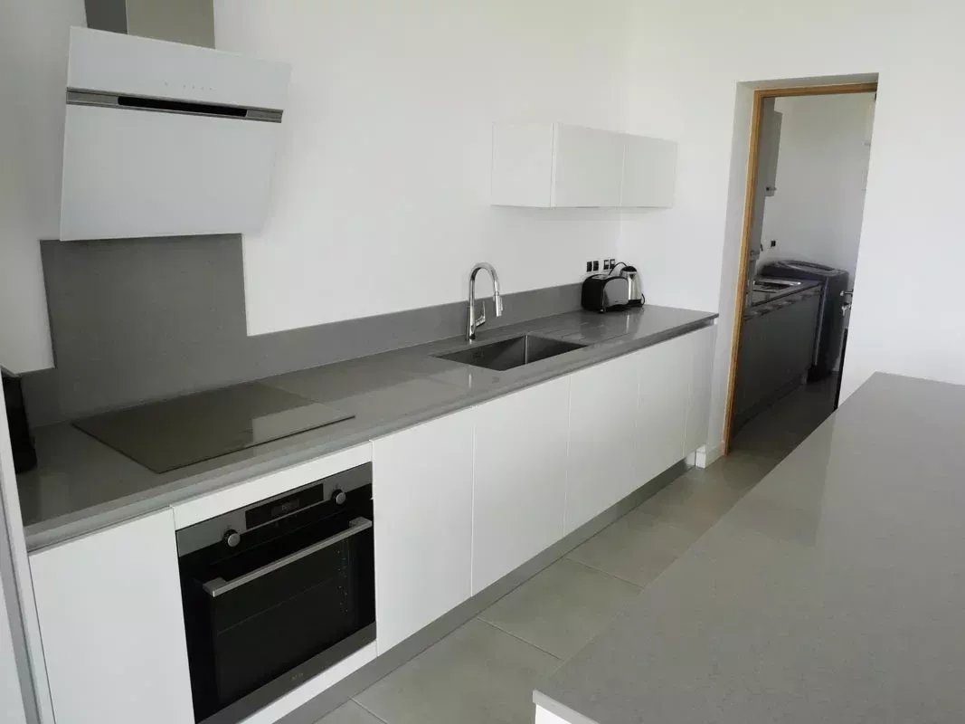TAMARIN – Modern 3-bedroom villa with pool for long-term rental
