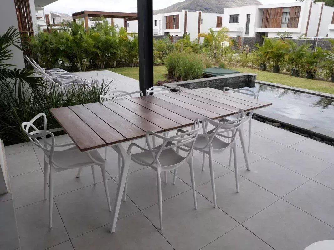 TAMARIN – Modern 3-bedroom villa with pool for long-term rental