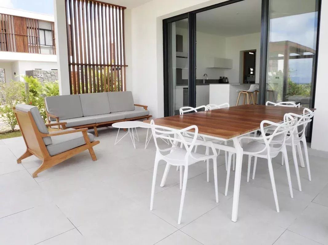 TAMARIN – Modern 3-bedroom villa with pool for long-term rental