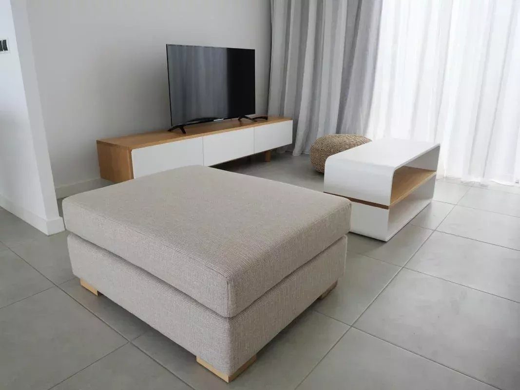 TAMARIN – Modern 3-bedroom villa with pool for long-term rental