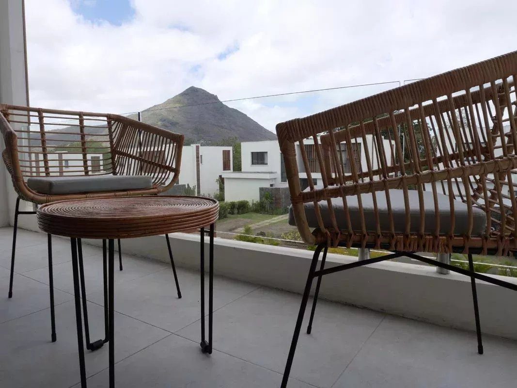 TAMARIN – Modern 3-bedroom villa with pool for long-term rental
