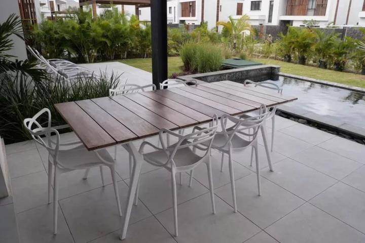 TAMARIN – Villa moderne de 3 chambres avec piscine à la location long terme