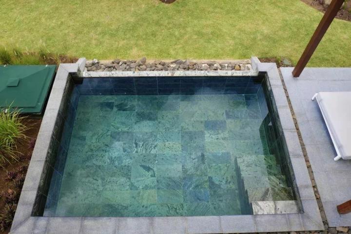 TAMARIN – Villa moderne de 3 chambres avec piscine à la location long terme