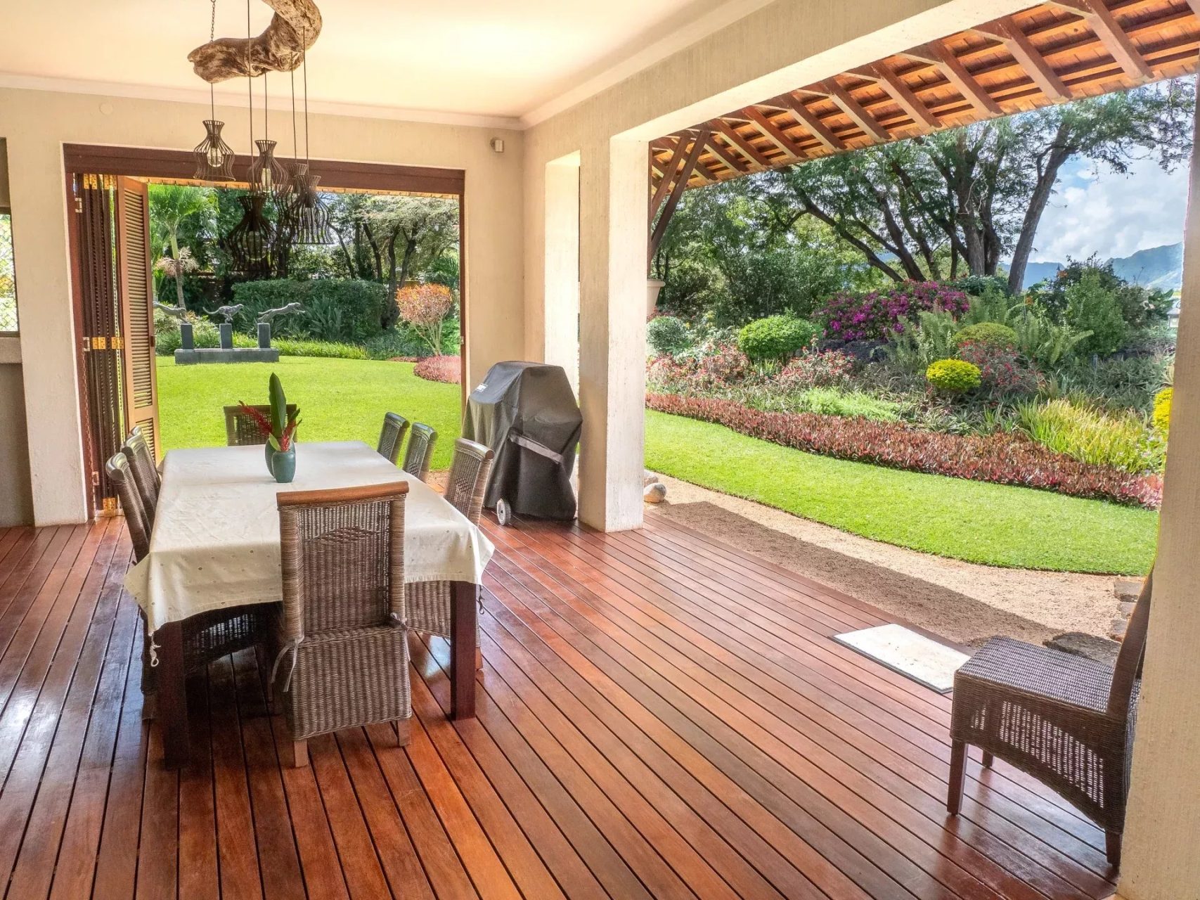 TAMARIN – Exceptionnelle villa de prestige sur le golf à vendre