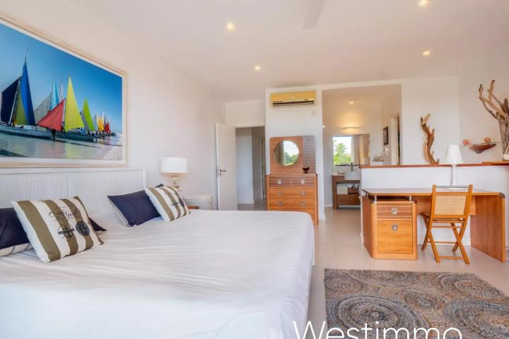 TAMARIN - dream apartment with stunning marina view