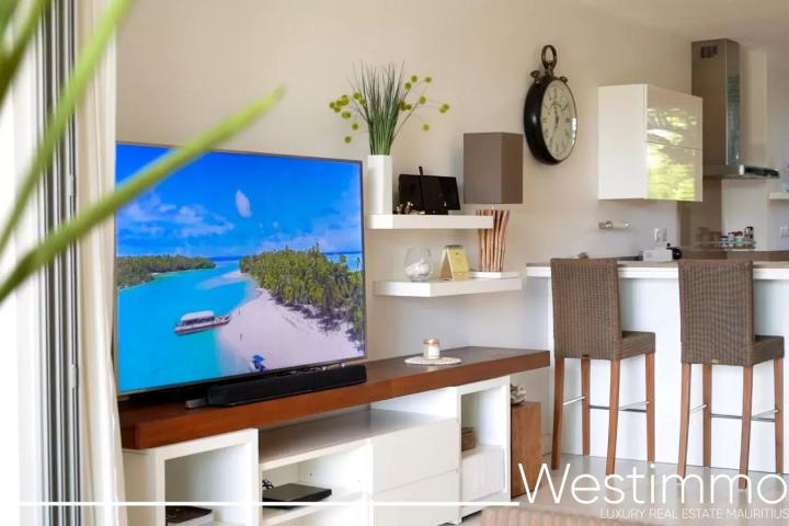 TAMARIN - dream apartment with stunning marina view
