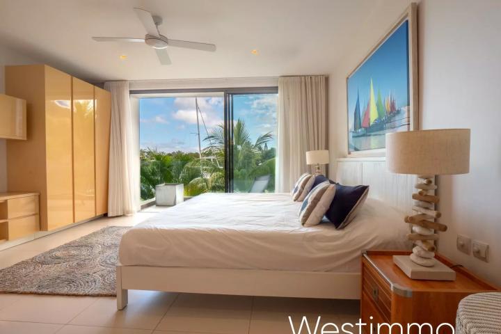 TAMARIN - dream apartment with stunning marina view