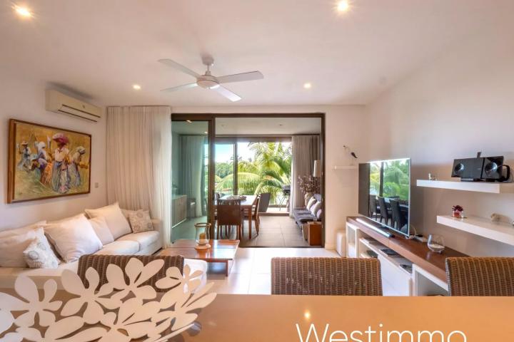 TAMARIN - dream apartment with stunning marina view