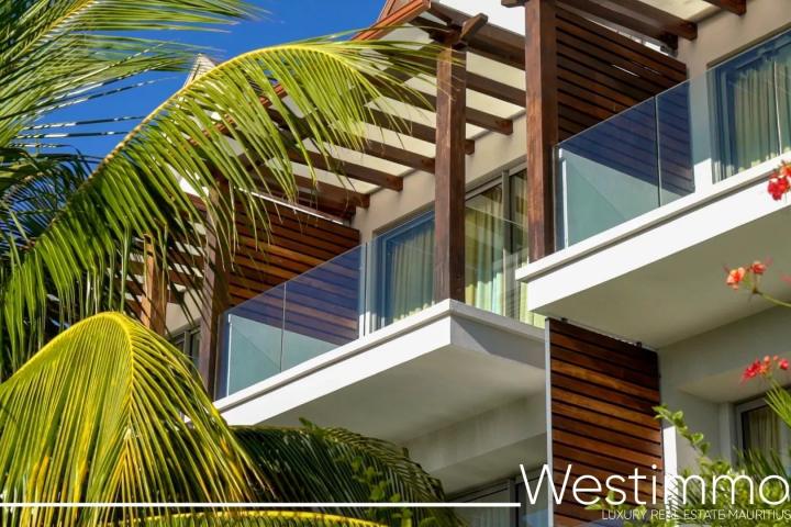 TAMARIN - dream apartment with stunning marina view