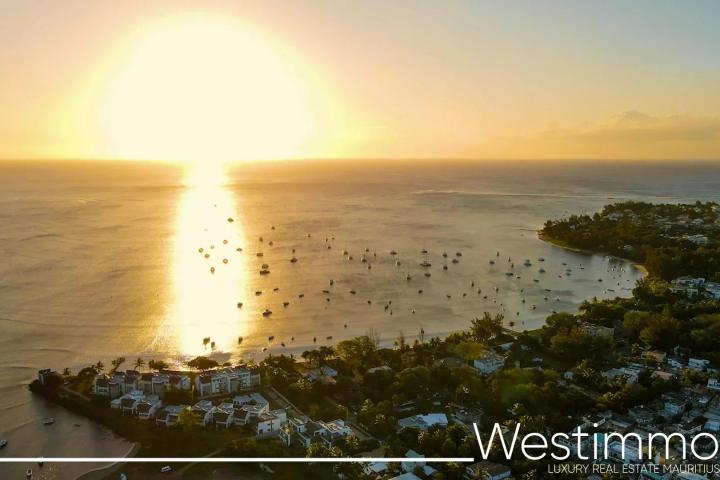 TAMARIN - dream apartment with stunning marina view