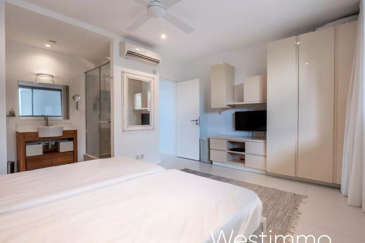 TAMARIN - dream apartment with stunning marina view