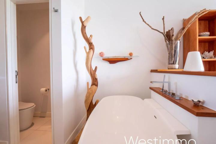 TAMARIN - dream apartment with stunning marina view