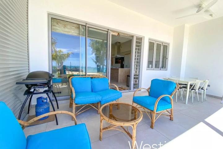 Appartement de 3 chambres au bord du lagon à louer à Grand Gaube
