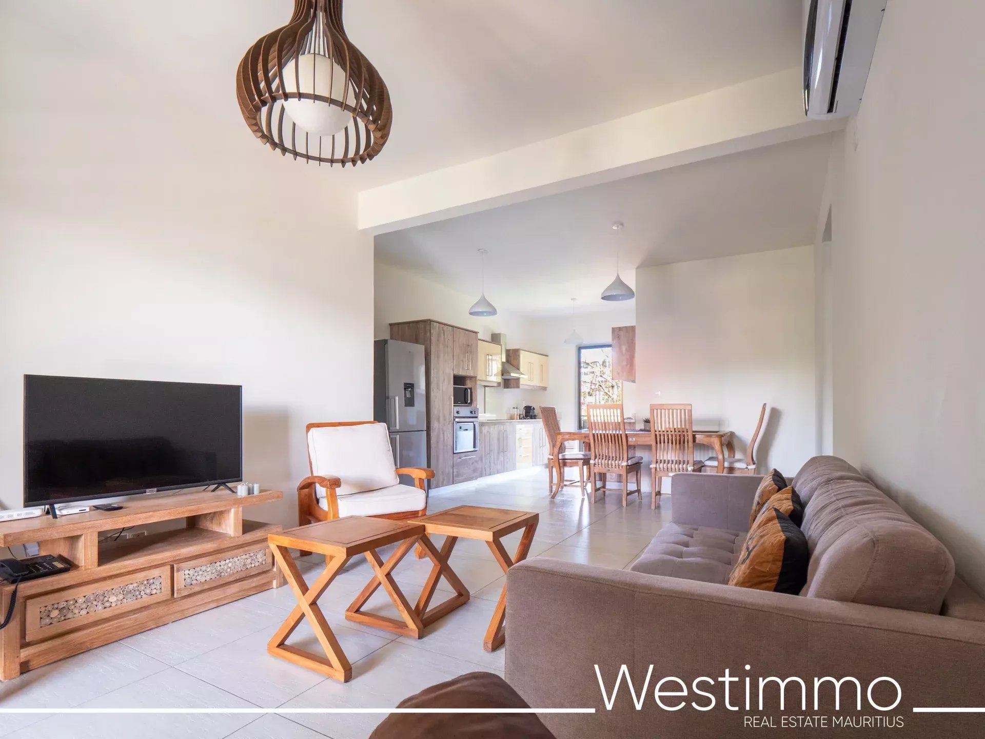 2-bedroom apartment with office to rent in Flic en Flac