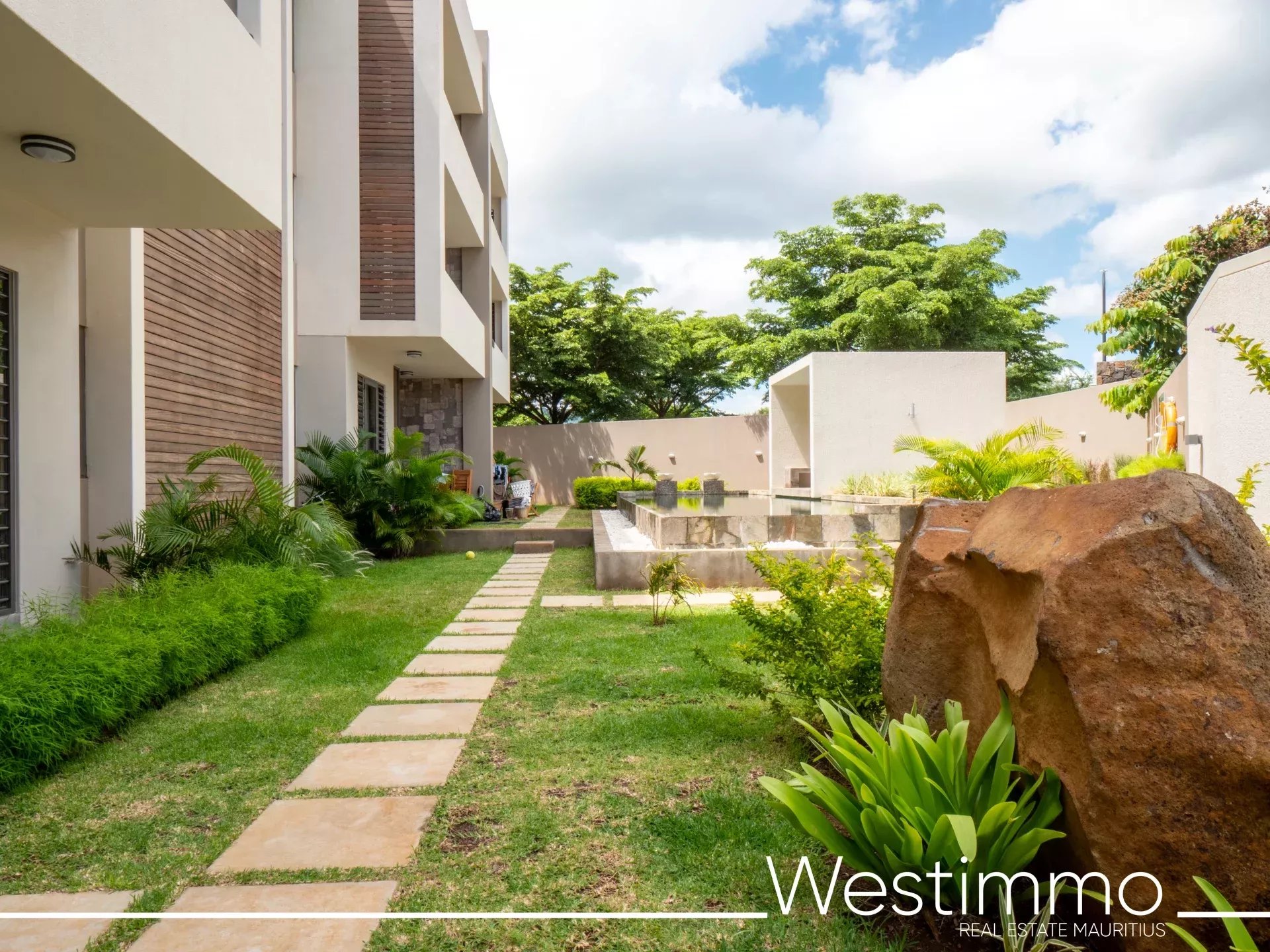 FLIC EN FLAC – Appartement moderne de 3 chambres en location long terme