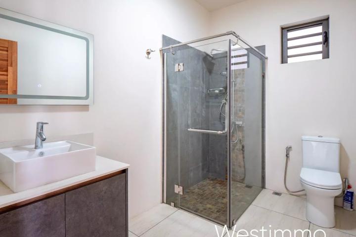 FLIC EN FLAC – Appartement moderne de 3 chambres en location long terme