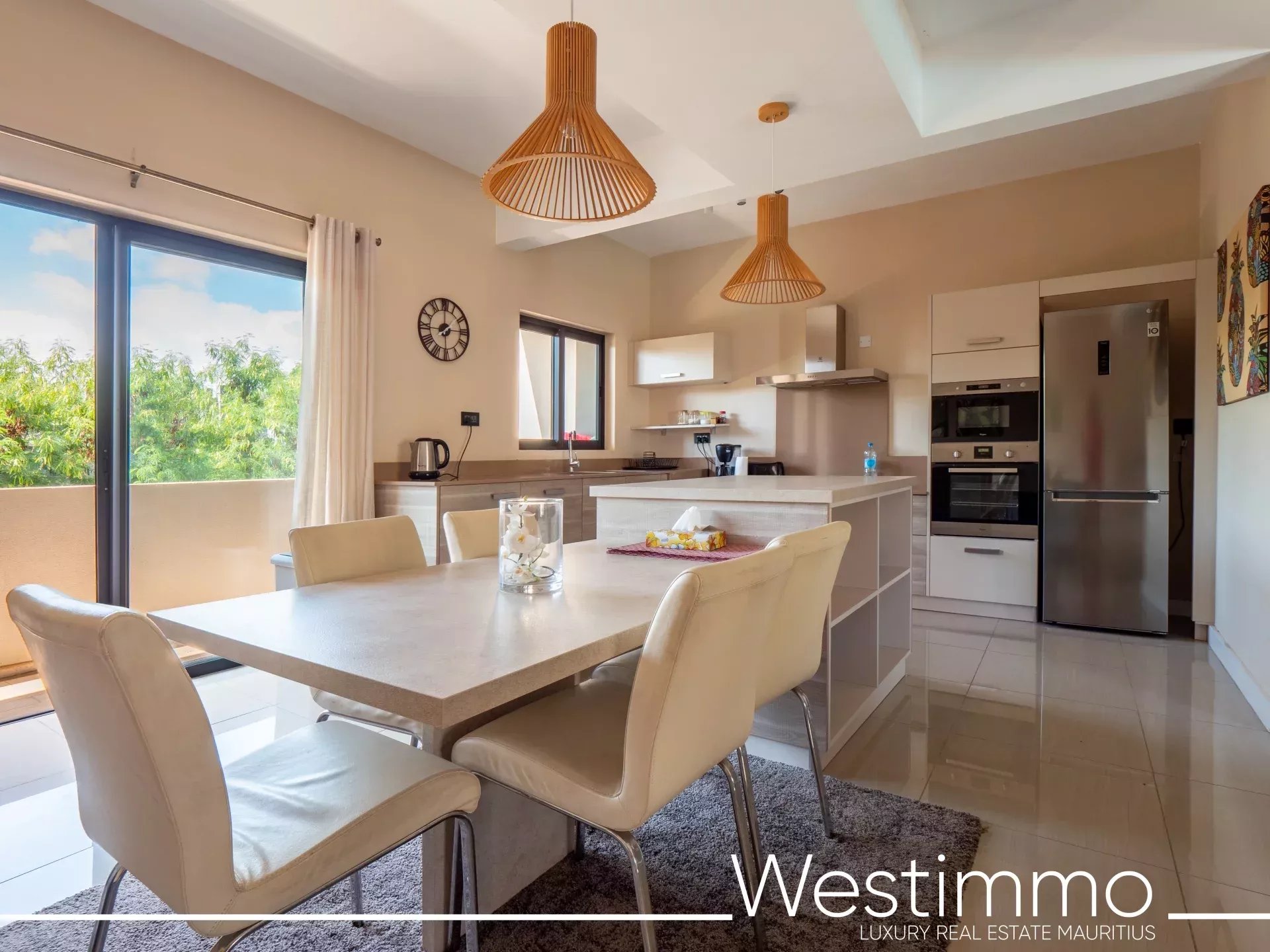 فليك إن فلاك - شقة بثلاث غرف نوم على الواجهة البحرية للإيجار