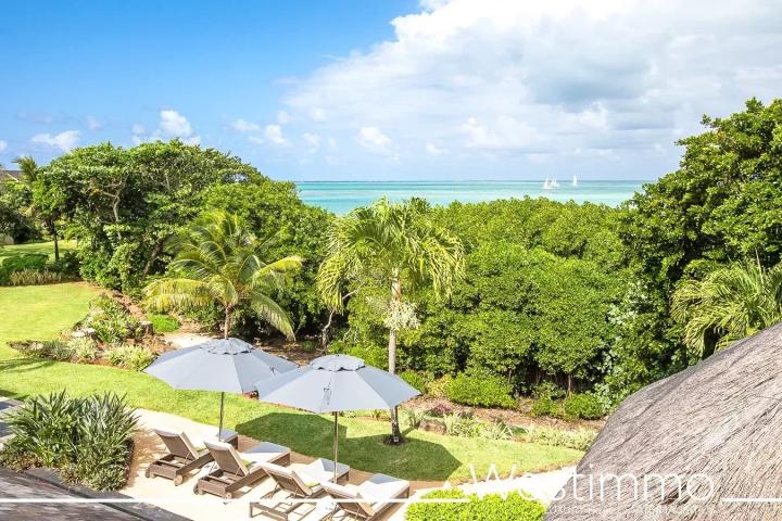 Villa d'Exception avec Vue Panoramique à vendre à Beau Champ