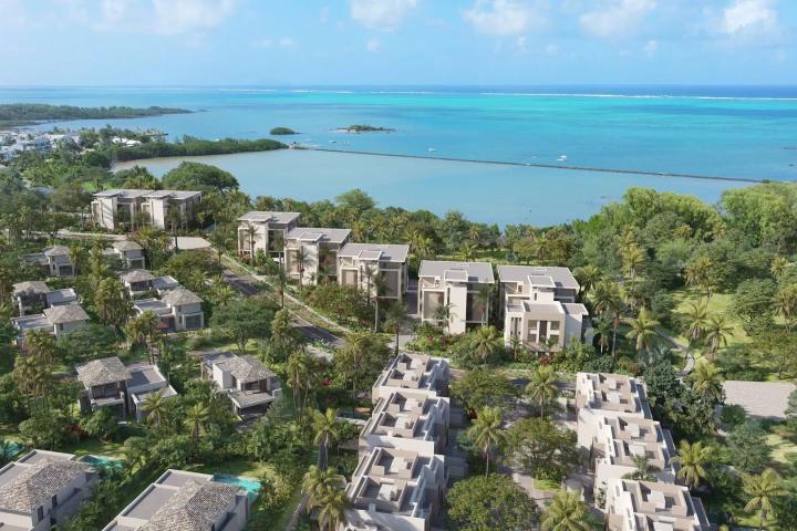 Penthouse avec piscine privée et vues panoramiques à 180° sur l'océan à vendre à Haute Rive