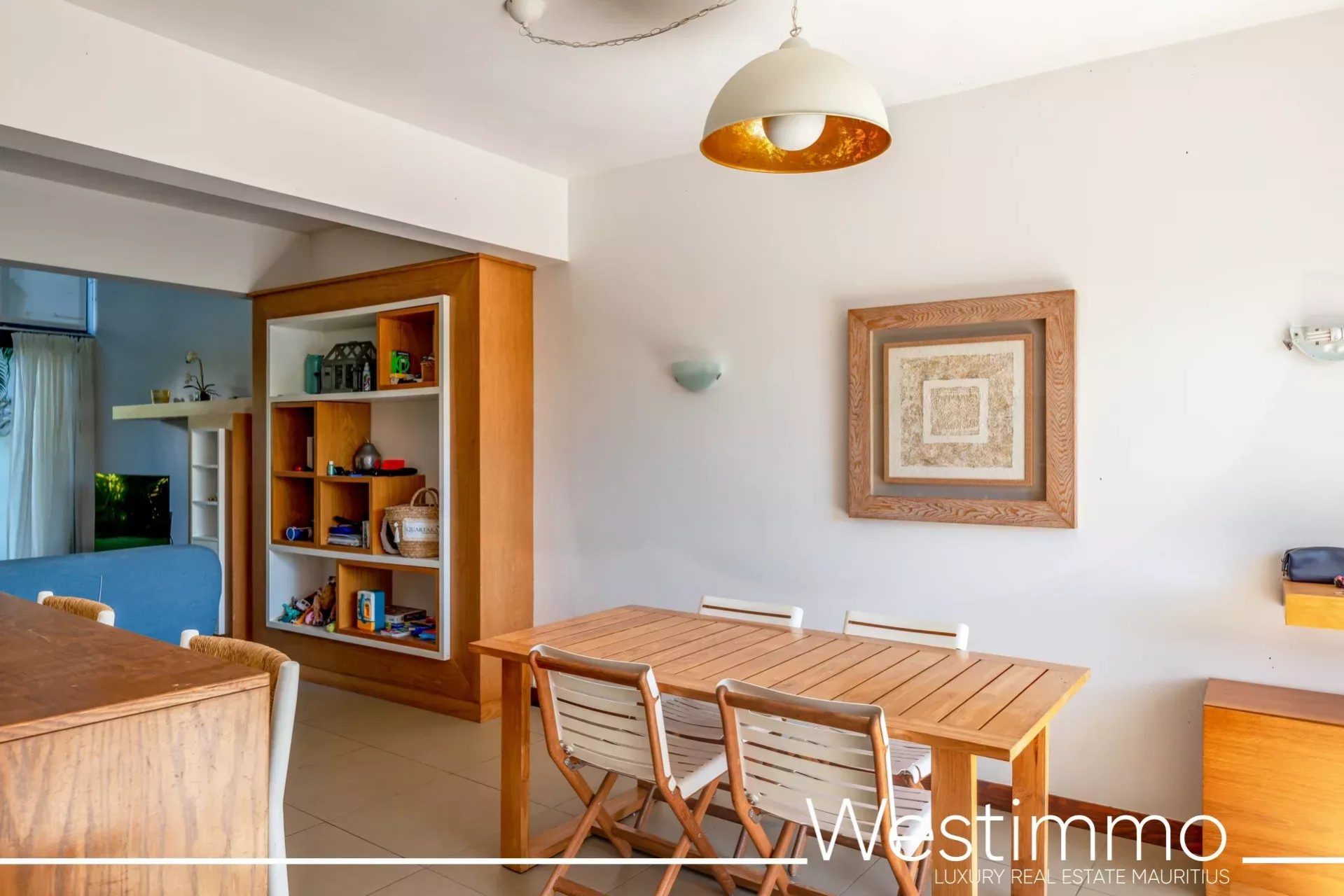 Villa 3 chambres meublé avec jardin, vue mer et proche des commerces à vendre à Haute Rive
