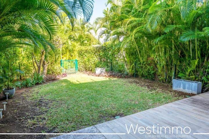 Villa 3 chambres meublé avec jardin, vue mer et proche des commerces à vendre à Haute Rive