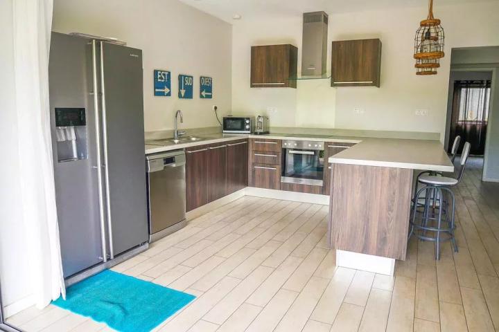 Appartement meublé 3 chambres avec jardin à vendre à Tamarin