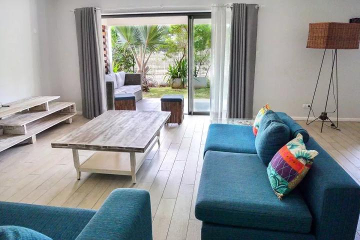 Appartement meublé 3 chambres avec jardin à vendre à Tamarin