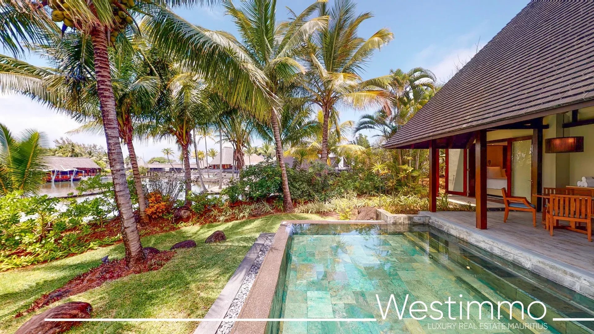 Magnifique villa suite rénovée avec piscine privée et vue mer dans un complex 5 etoiles