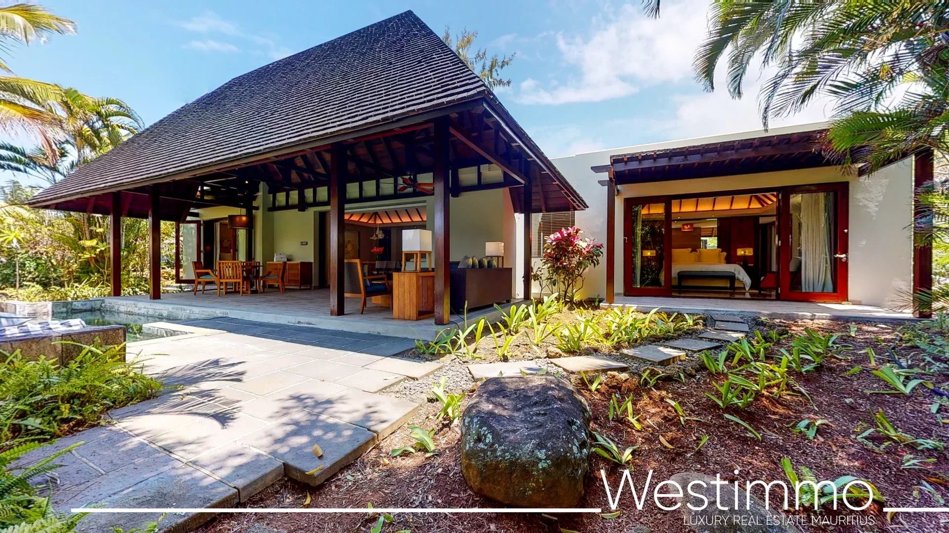 Magnifique villa suite rénovée avec piscine privée et vue mer dans un complex 5 etoiles