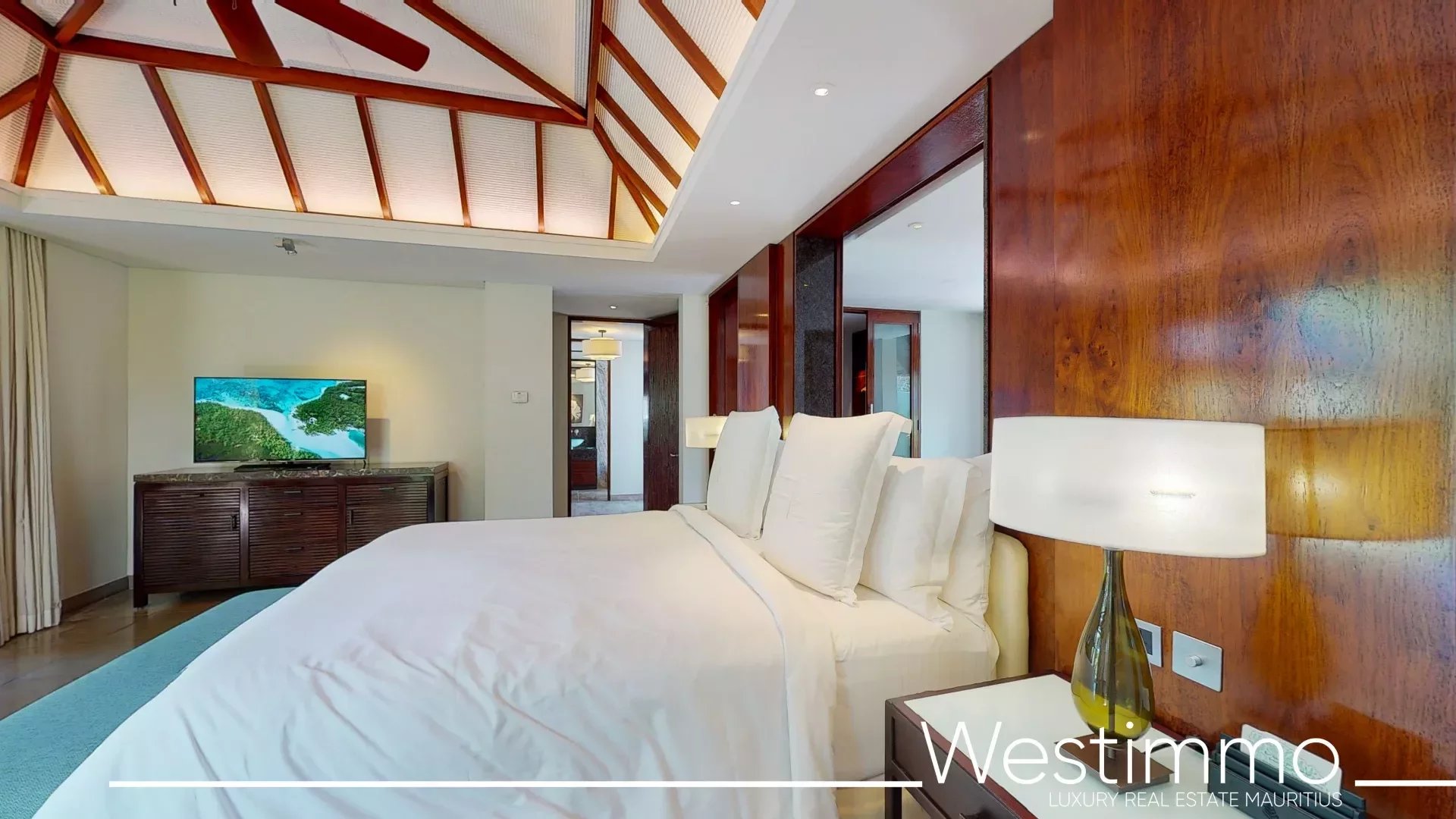 Magnifique villa suite rénovée avec piscine privée et vue mer dans un complex 5 etoiles