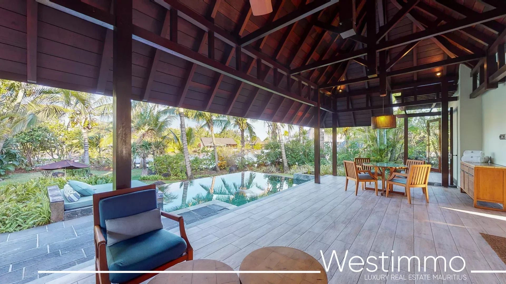 Magnifique villa suite rénovée avec piscine privée et vue mer dans un complex 5 etoiles