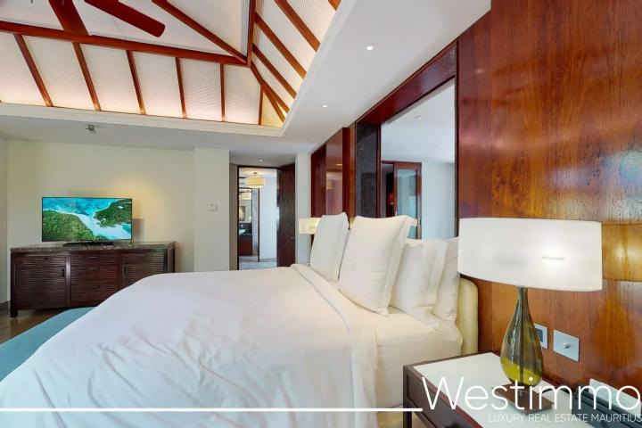 Magnifique villa suite rénovée avec piscine privée et vue mer dans un complex 5 etoiles à vendre à Beau Champ