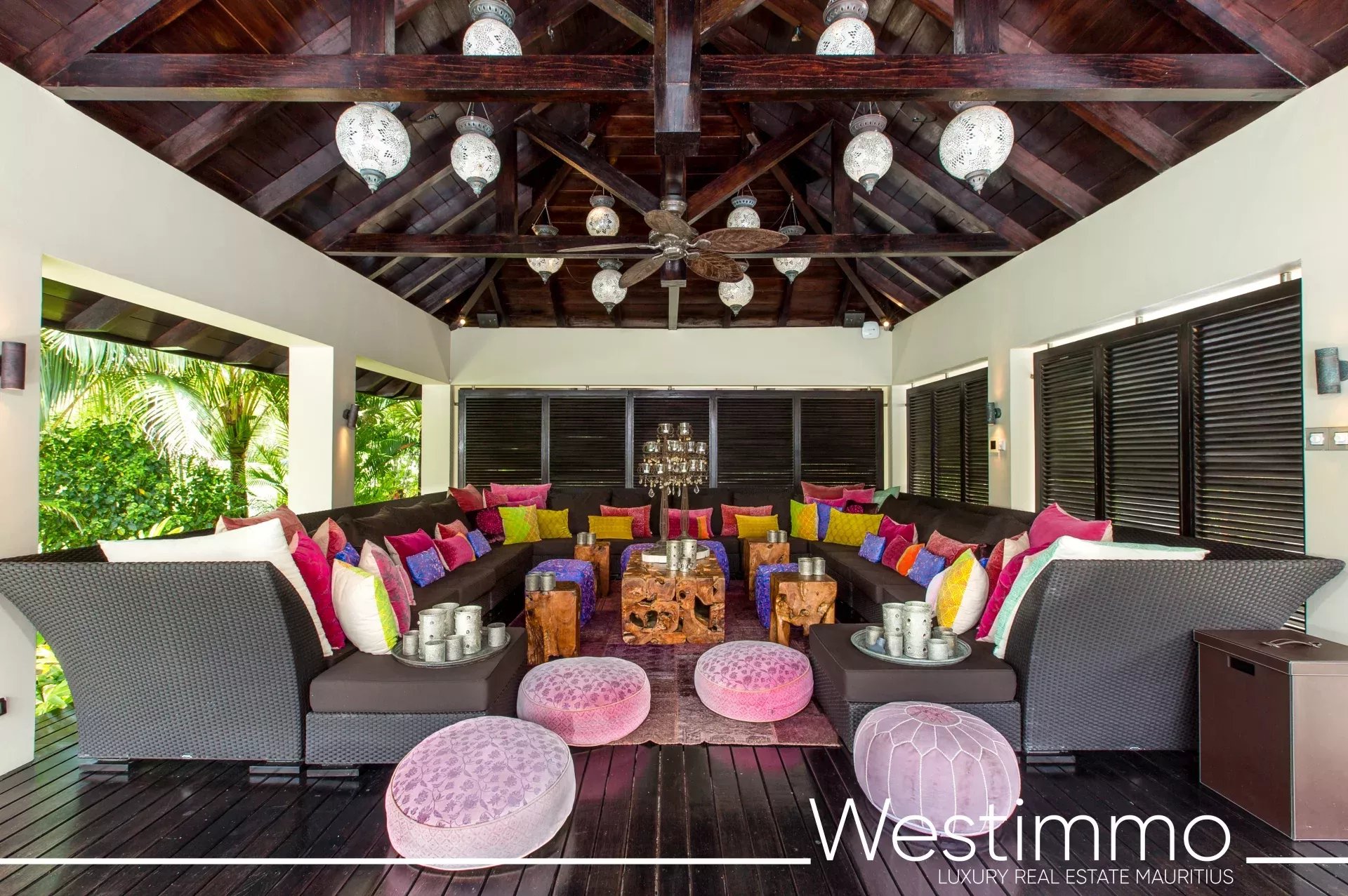 Villa somptueuse avec vue sur golf et lagon dans un cadre glamour-chic