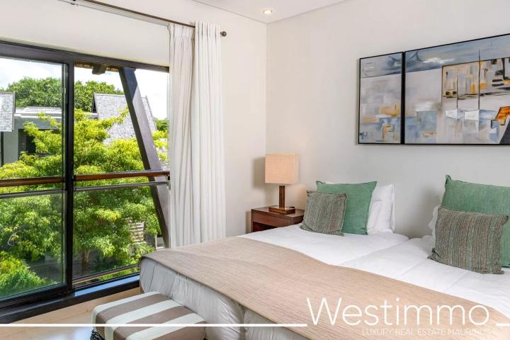 BEAU CHAMP – Appartement de 164m² avec piscine privée et 2 chambres à vendre