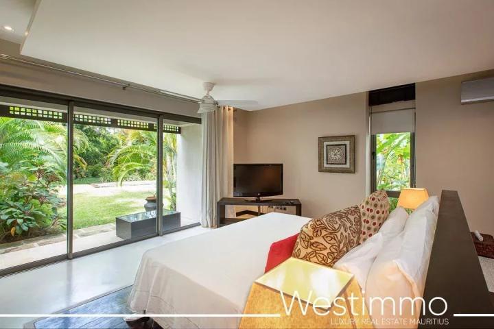 Villa de 415 m² avec vue sur le lagon à vendre à Beau Champ