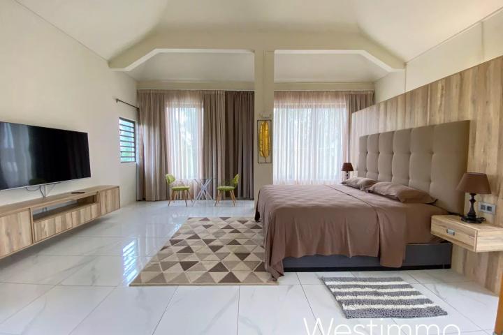 CALODYNE – Magnifique Villa moderne avec piscine proche lagon à louer