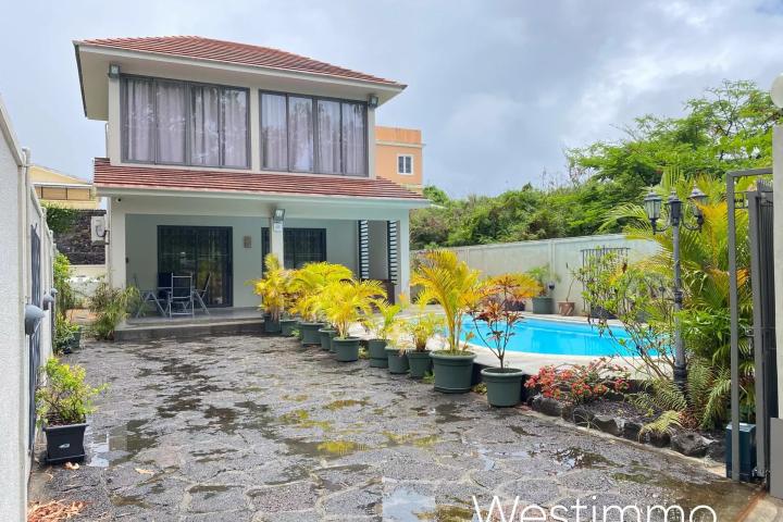 CALODYNE – Magnifique Villa moderne avec piscine proche lagon à louer