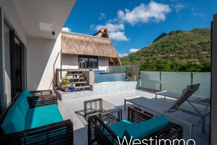 Penthouse 3 chambres avec ponton à La Balise Marina à vendre à Rivière Noire
