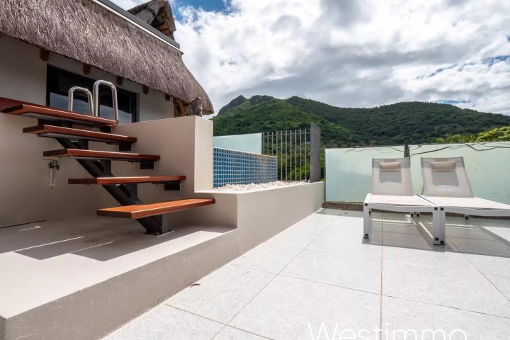 Penthouse 3 chambres avec ponton à La Balise Marina à vendre à Rivière Noire