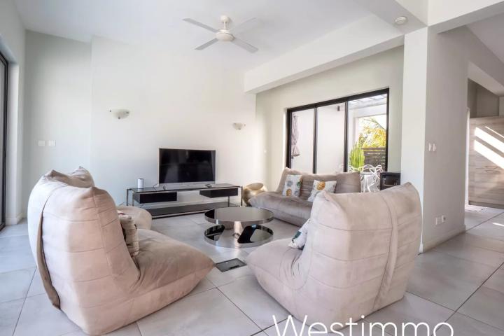 Penthouse 3 chambres avec ponton à La Balise Marina à vendre à Rivière Noire