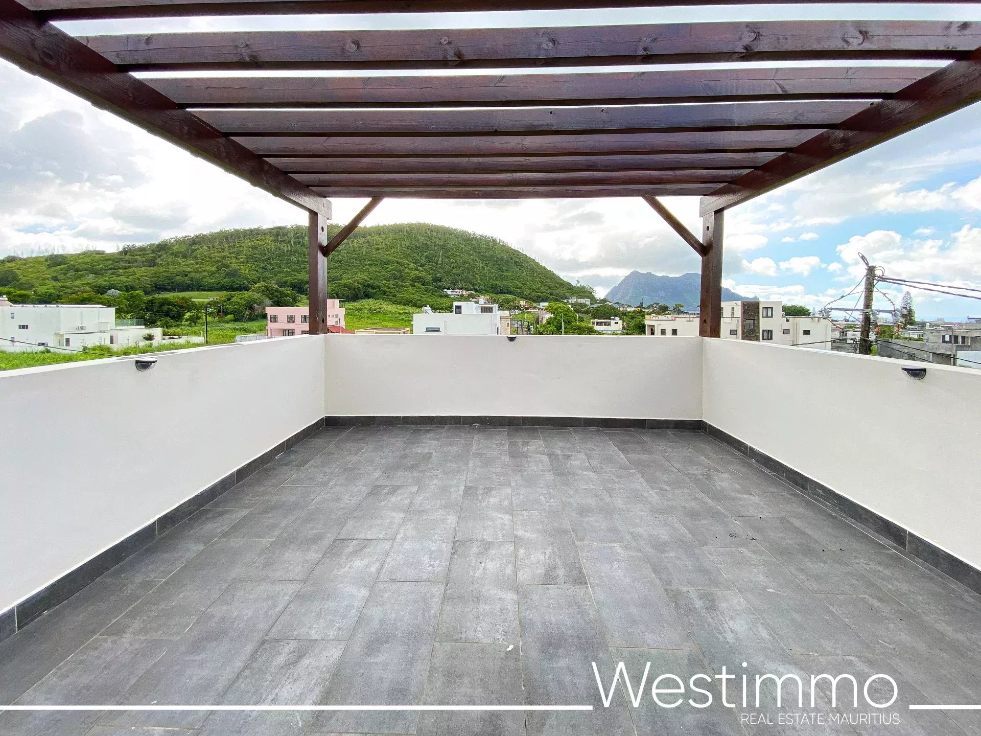 Sodnac – Maison moderne meublée à louer à Sodnac avec piscine et rooftop