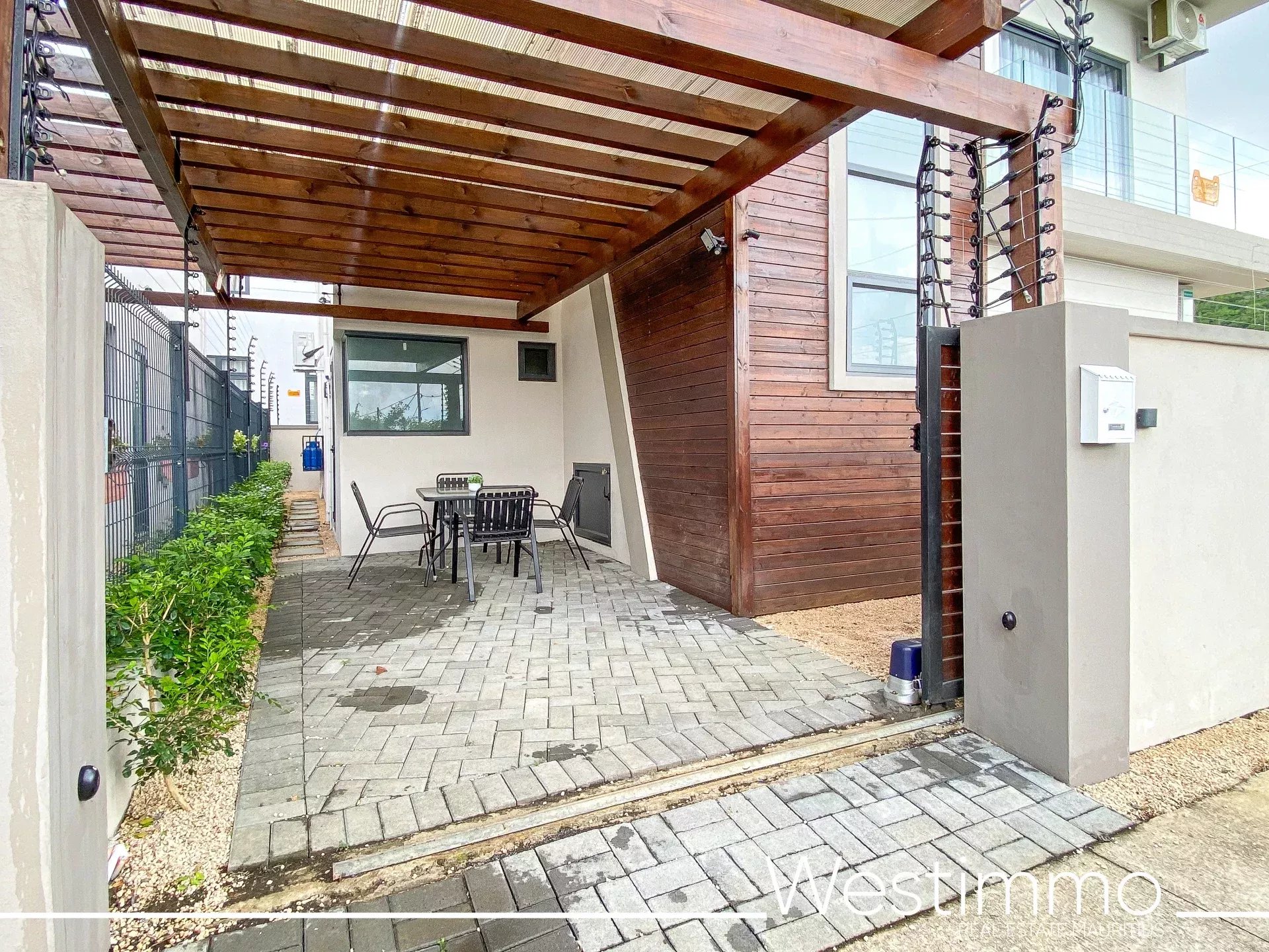 Sodnac – Maison moderne meublée à louer à Sodnac avec piscine et rooftop