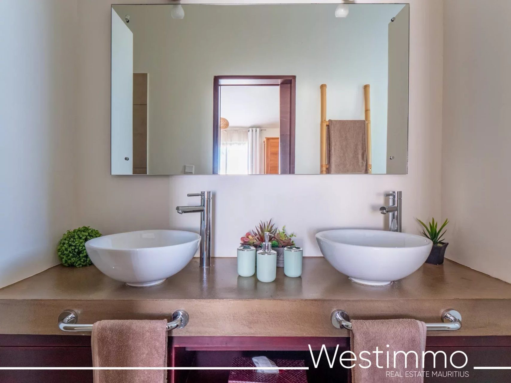 Villa de plain-pied 5 chambres avec vue sur le Rempart à vendre à Cascavelle