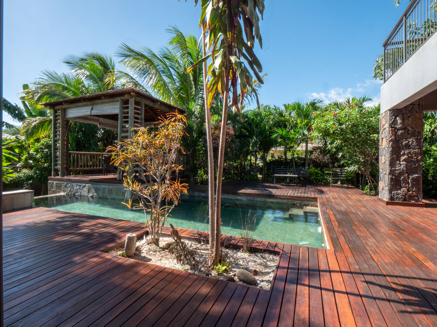 Villa 3 chambres en suite , piscine et jacuzzi