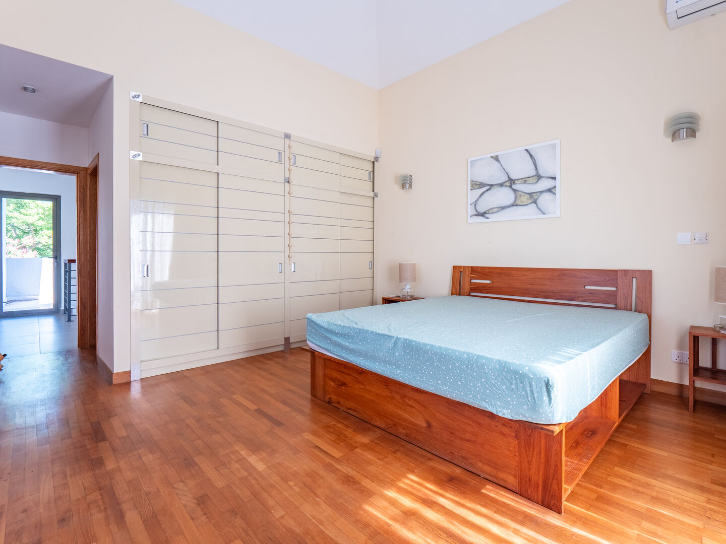 Villa 3 chambres en suite , piscine et jacuzzi