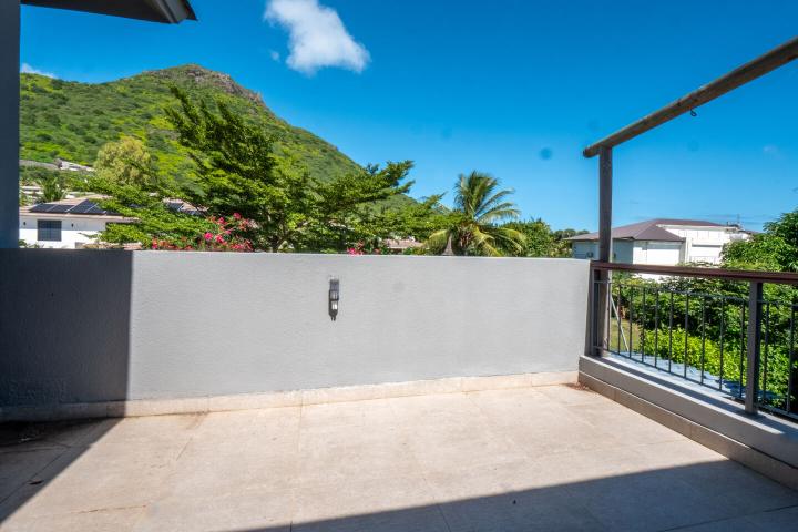 Villa 3 chambres en suite , piscine et jacuzzi à vendre à Tamarin