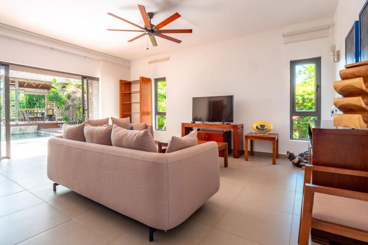 Villa 3 chambres en suite , piscine et jacuzzi à vendre à Tamarin